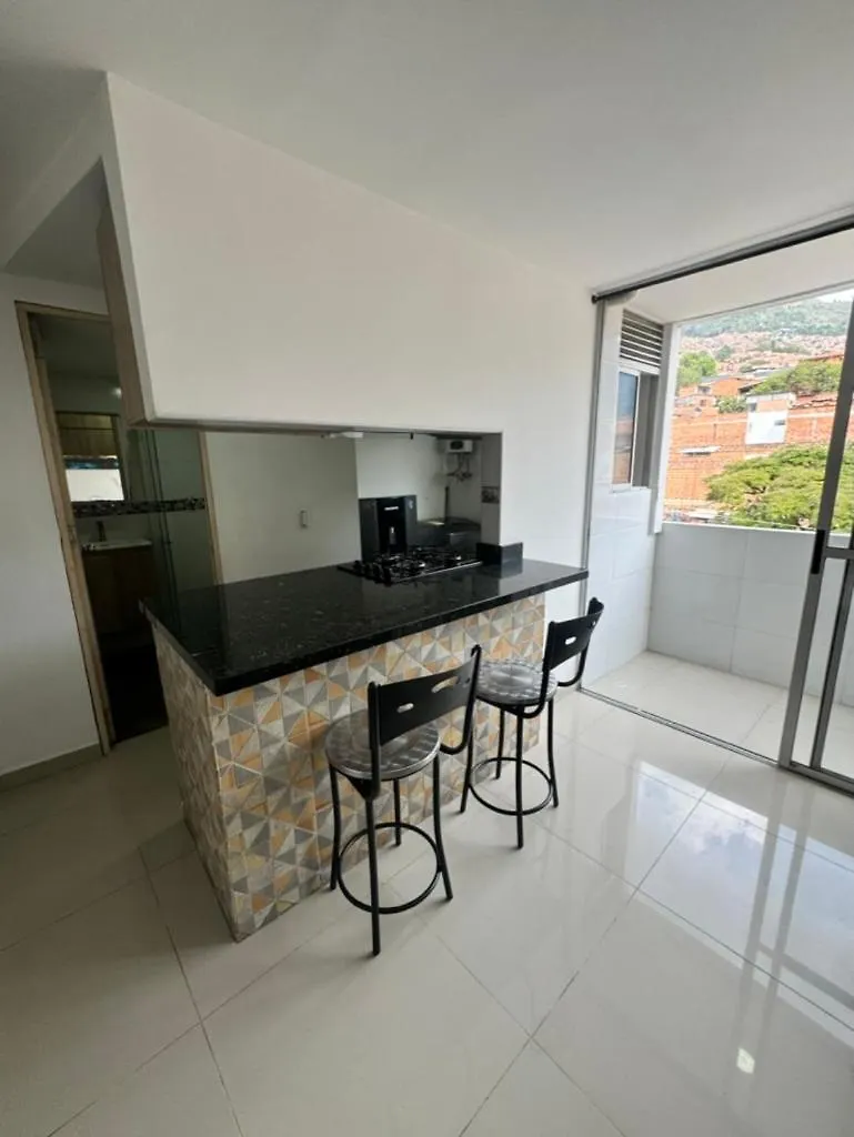 Apartment 1051 Apartamento Privado - Ascensor - Internet - Hermosa Vista Medellin