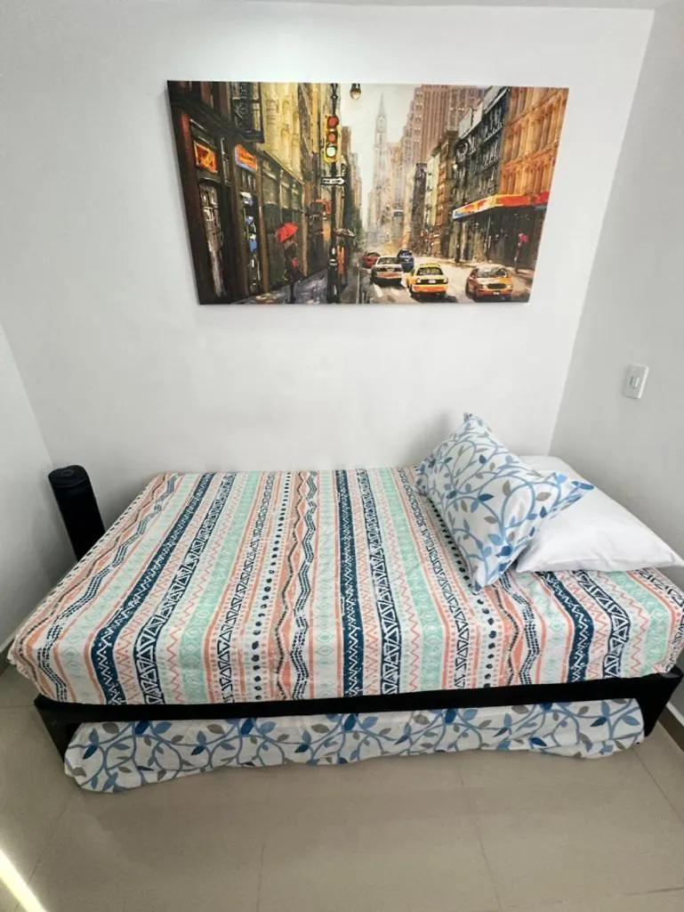 1051 Apartamento Privado - Ascensor - Internet - Hermosa Vista Medellin 0*,  Colombia